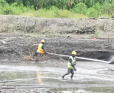 現(xiàn)場施工 現(xiàn)場施工