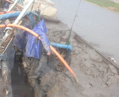 船運(yùn)淤泥輸送 船運(yùn)淤泥輸送